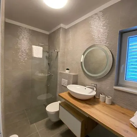 Moon Apartment